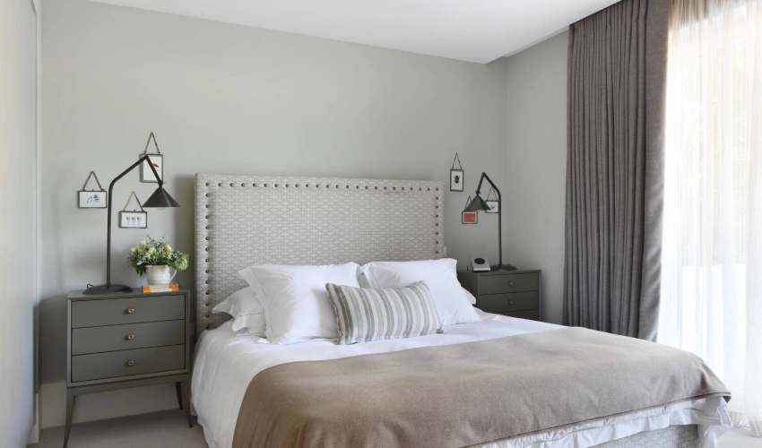 Ceiling-Mounted Tracks Window Curtains